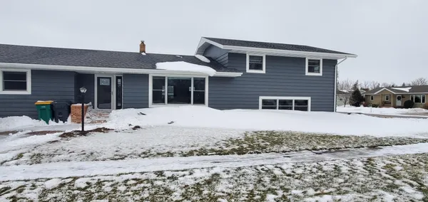 $385,900 | 322 4th Avenue Southeast, Hillsboro, ND 58045