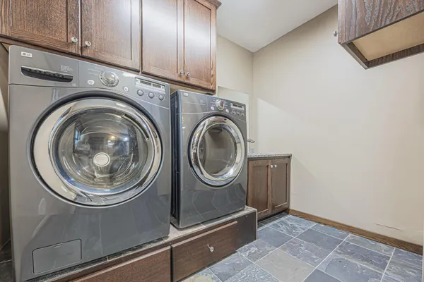 $399,900 | 322 4th Avenue Southeast, Hillsboro, ND 58045