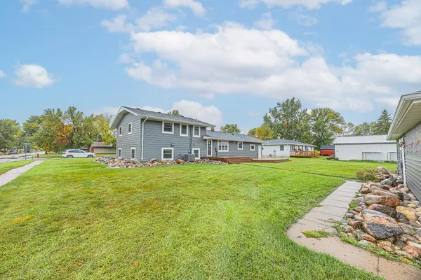 $399,900 | 322 4th Avenue Southeast, Hillsboro, ND 58045