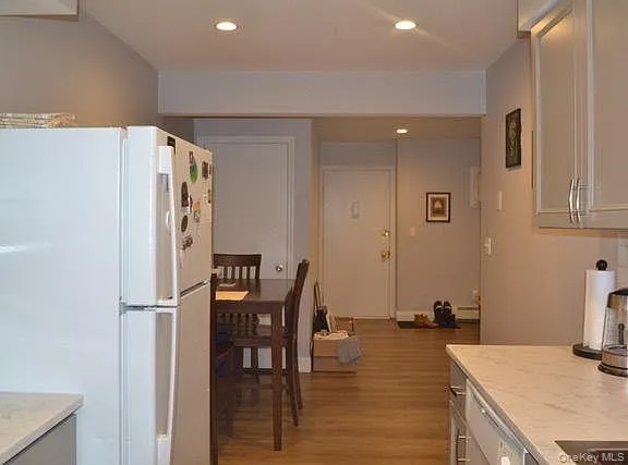 $2,200 | 300 High Avenue, Unit J1, Nyack, NY 10960