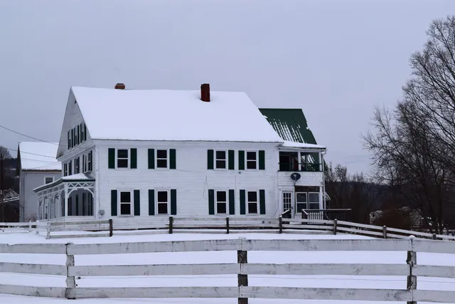 $329,000 | 4615 Highway 5, Barnet, VT 05050