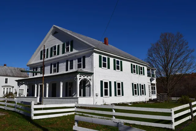 $329,000 | 4615 Highway 5, Barnet, VT 05050