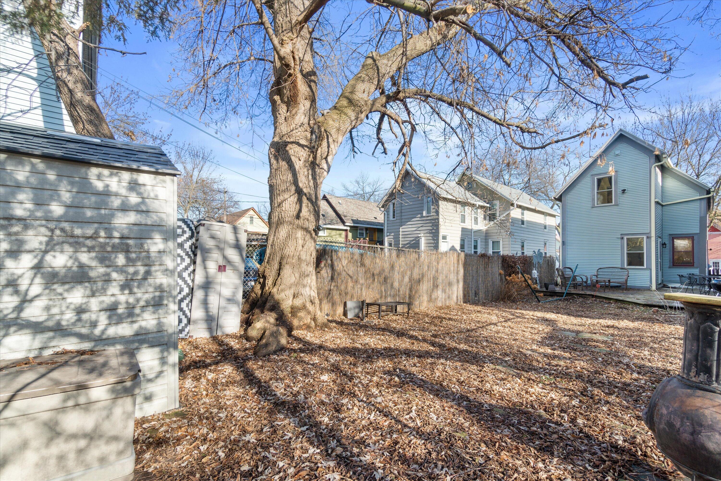 1751 North Franklin Place Milwaukee, WI 53202 - Photo 24 of 27 26-DSC00860