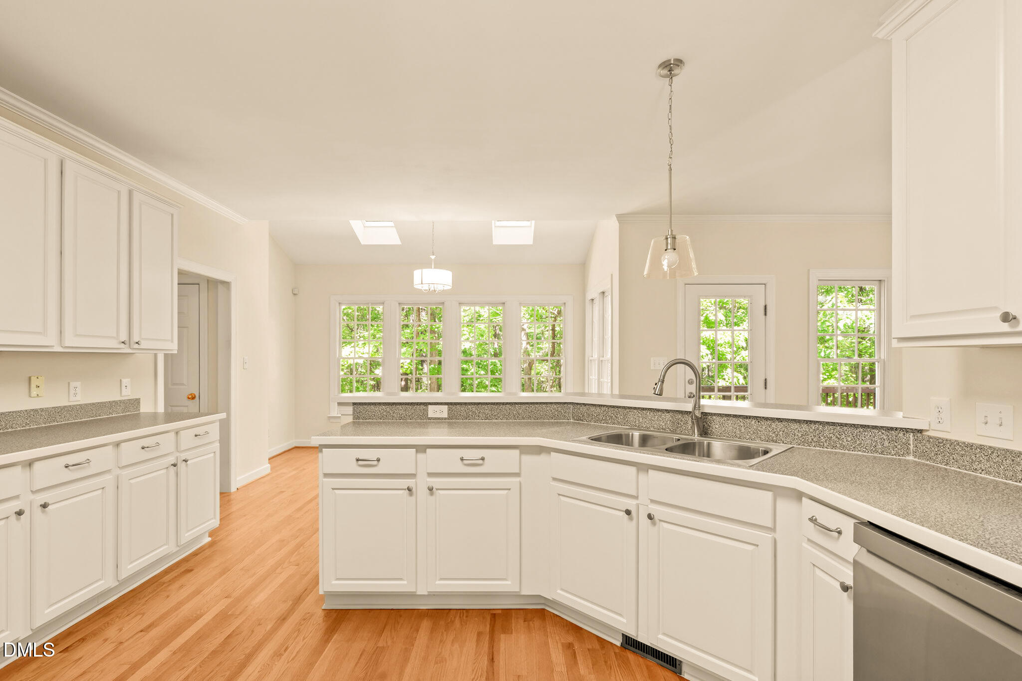 2929 Sunnystone Way Raleigh, NC 27613 - Photo 18 of 42