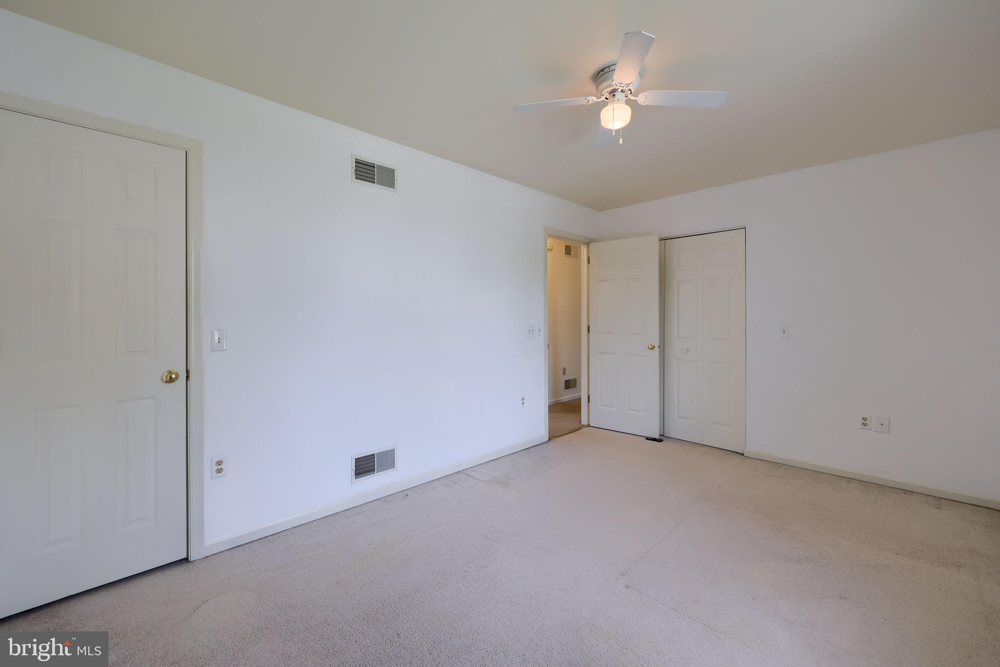 142 Palm Lane Lebanon, PA 17042 - Photo 22 of 38 a view of an empty room