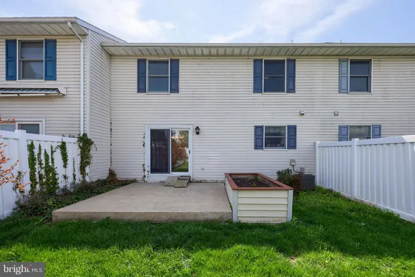 $255,000 | 142 Palm Lane, Lebanon, PA 17042