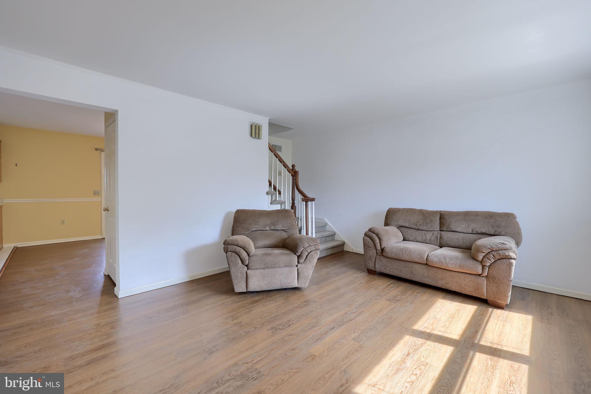 142 Palm Lane Lebanon, PA 17042 - Photo 6 of 38 a living room with furniture and a wooden floor