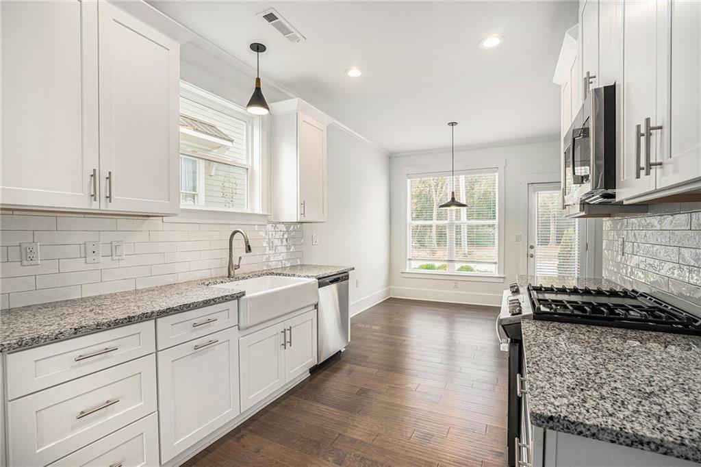 352 Davis Street Monroe, GA 30655 - Photo 15 of 32 Gallery Image 15