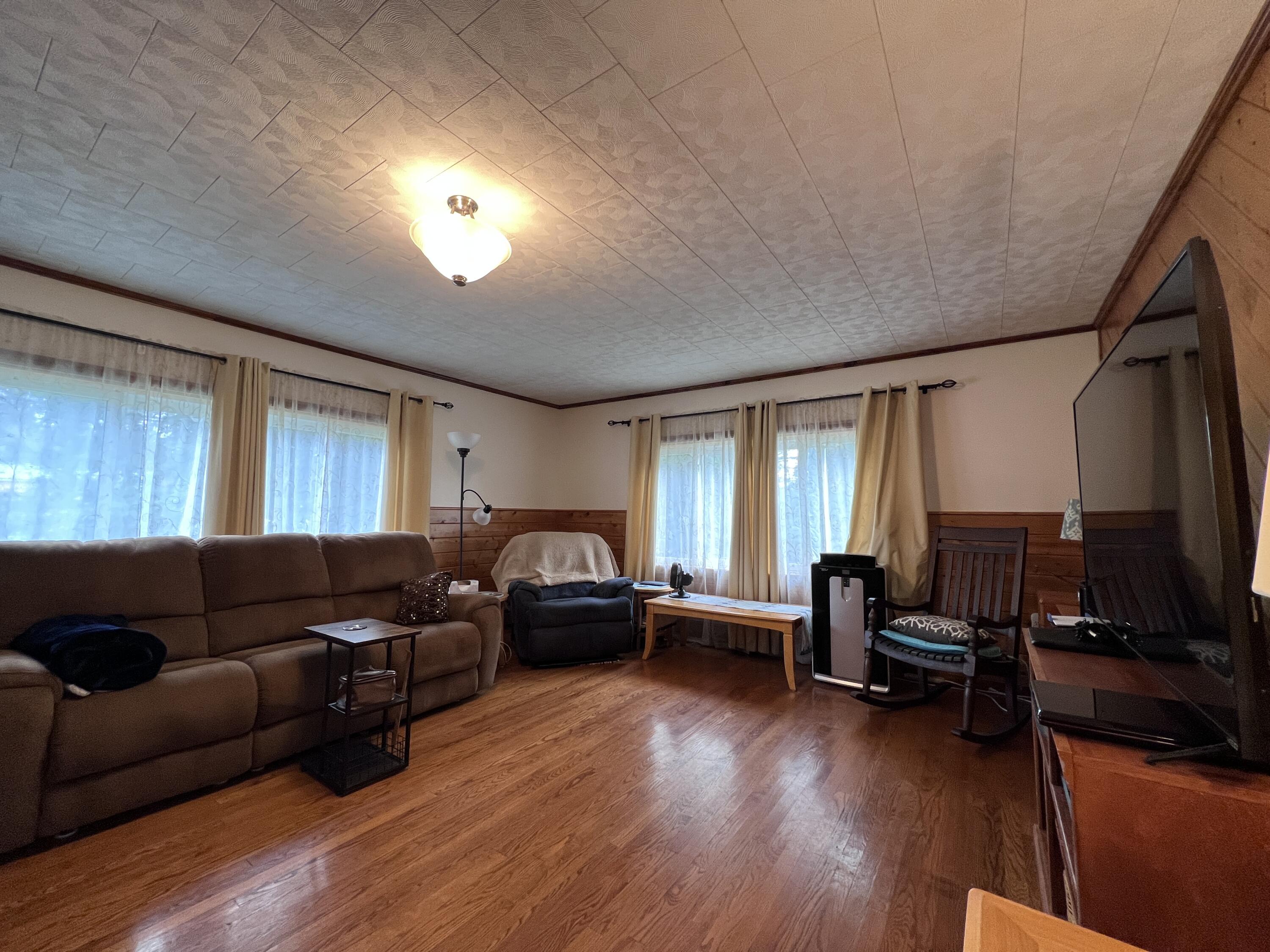 639 Calais Road Houlton, ME 04730 - Photo 13 of 35 LR Side