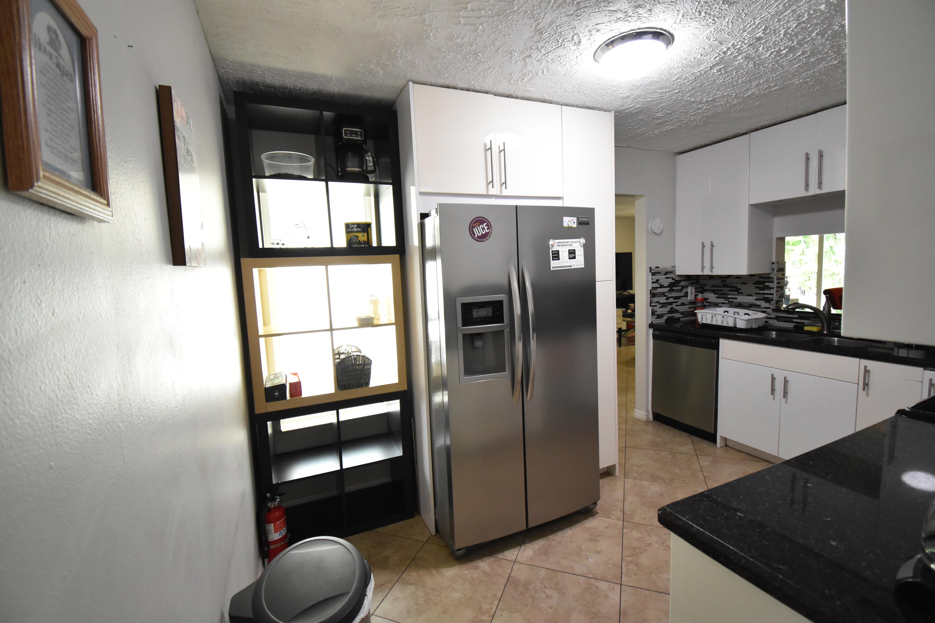 9426 Southampton Place Boca Raton, FL 33434 - Photo 8 of 36 DSC_0052