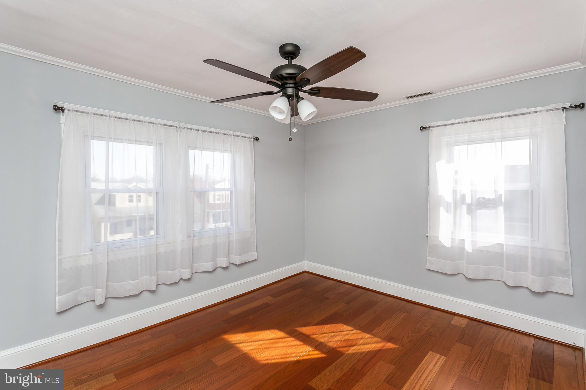 1810 Portship Road Baltimore, MD 21222 - Photo 20 of 44 Front bedroom! So much light!