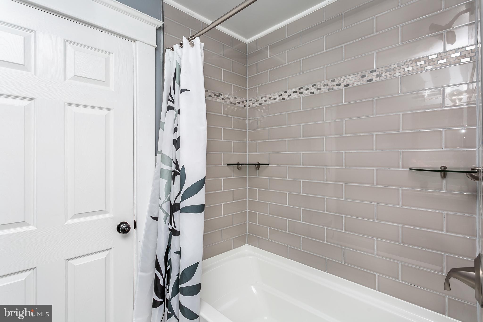 1810 Portship Road Baltimore, MD 21222 - Photo 23 of 44