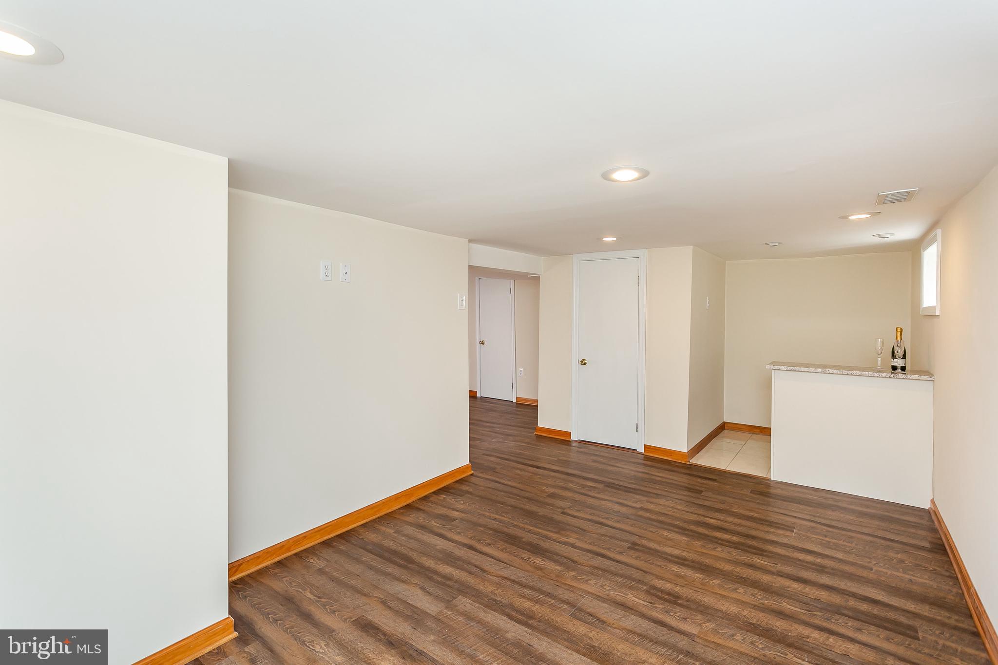 1810 Portship Road Baltimore, MD 21222 - Photo 31 of 44