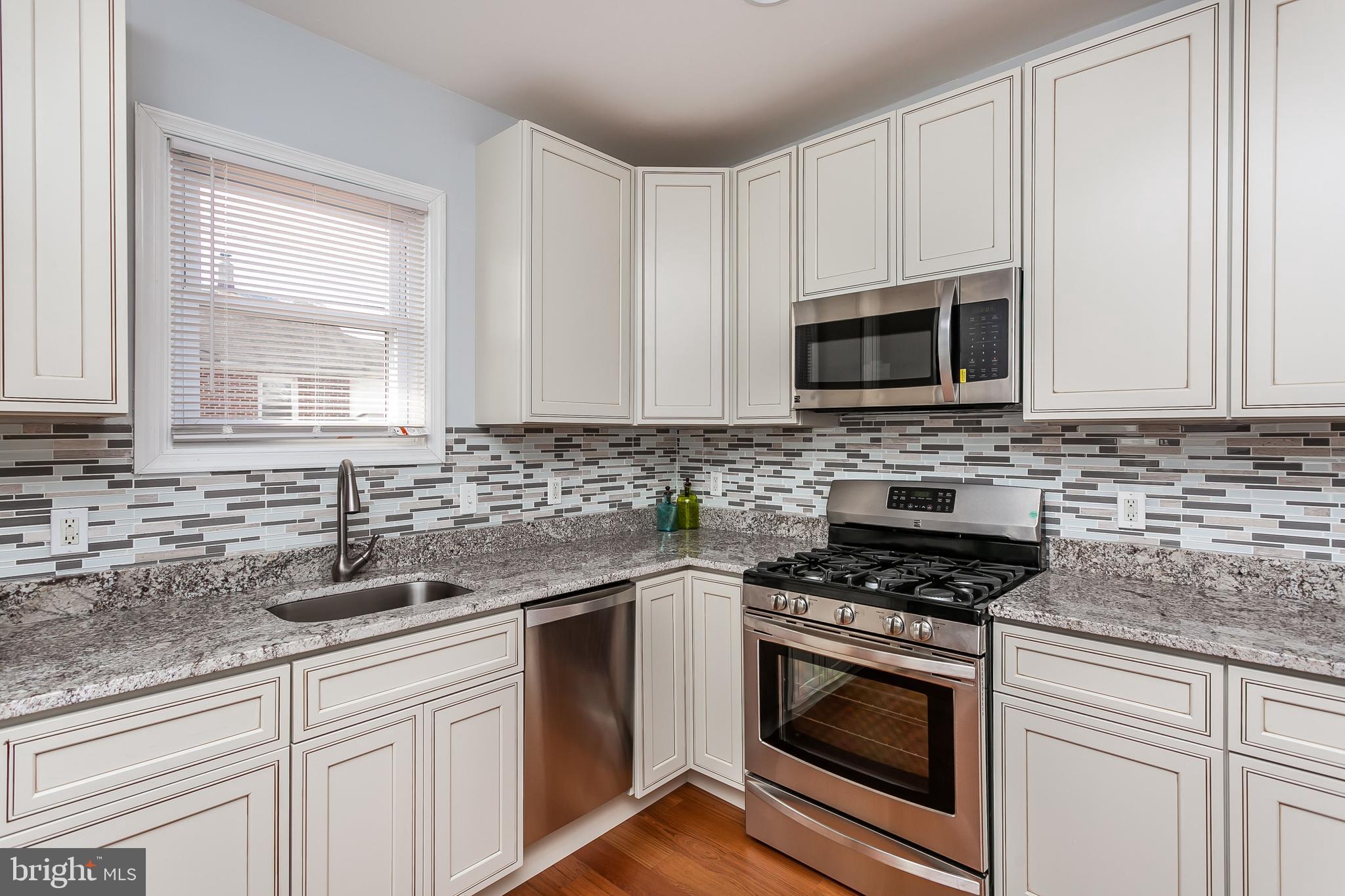 1810 Portship Road Baltimore, MD 21222 - Photo 6 of 44