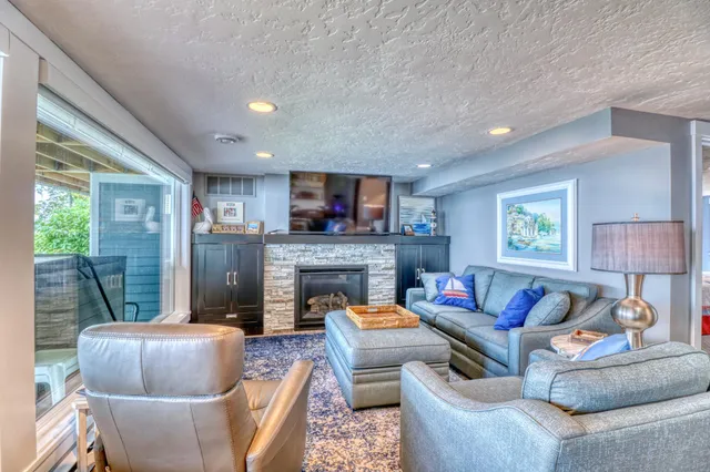 $2,500,000 | 22623 Knollwood Lane, Pelican Rapids, MN 56572