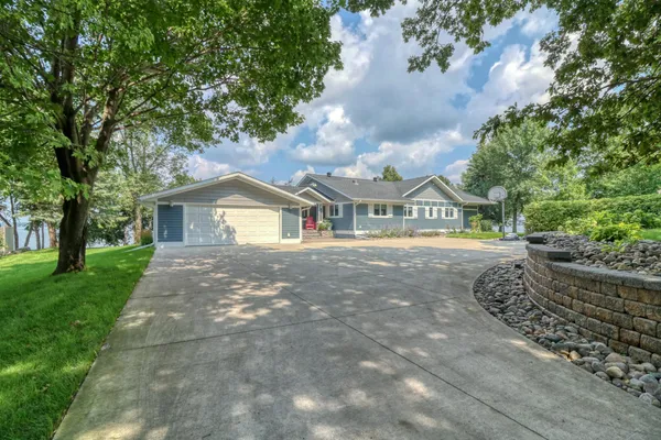 $2,500,000 | 22623 Knollwood Lane, Pelican Rapids, MN 56572