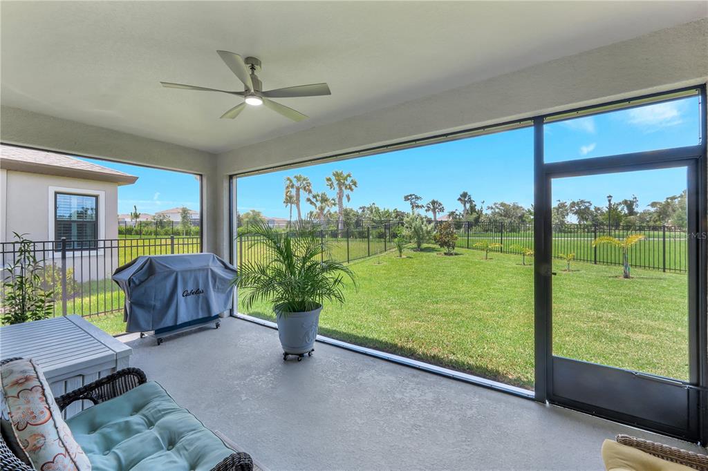 6219 Golden Nettle Drive Apollo Beach, FL 33572 - Photo 24 of 37 a outdoor space with furniture
