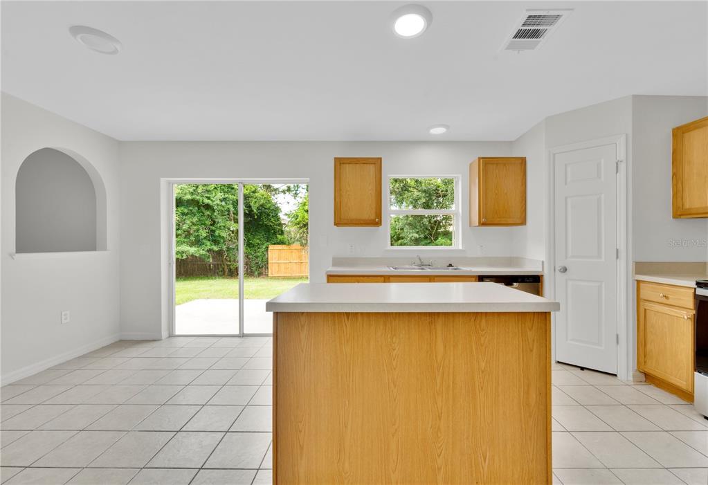 30131 Rattana Court Wesley Chapel, FL 33545 - Photo 8 of 27