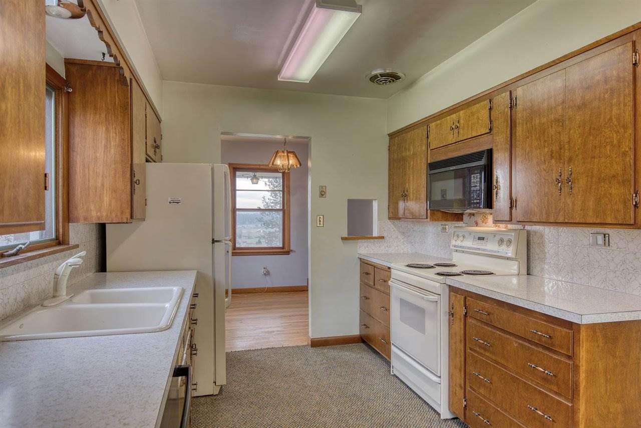 5601 East Bernhill Road Colbert, WA 99005 - Photo 12 of 44