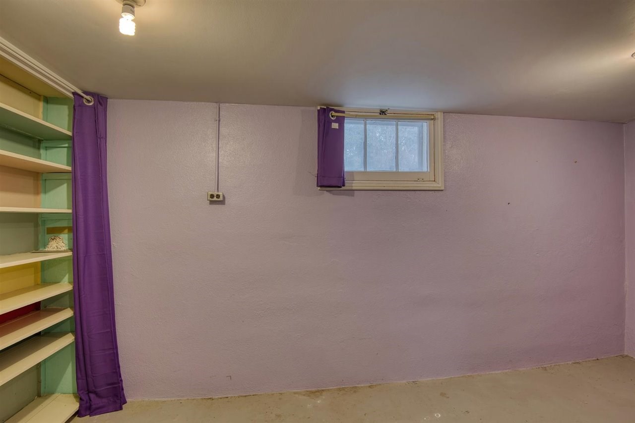 5601 East Bernhill Road Colbert, WA 99005 - Photo 29 of 44