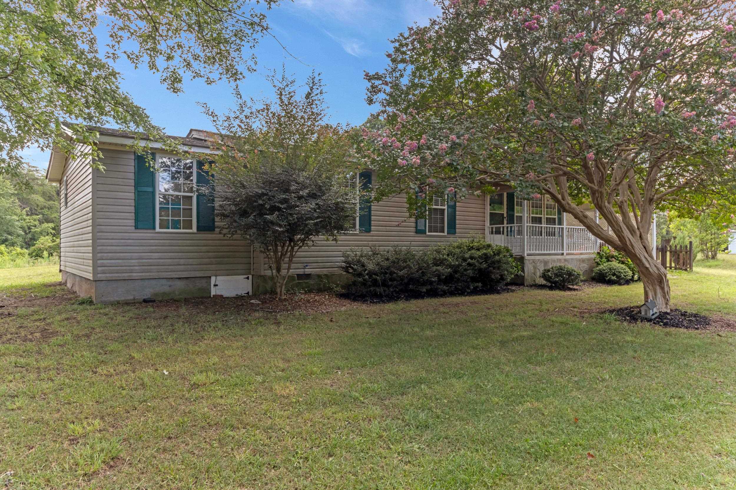 682 Island Ford Road Inman, SC 29349 - Photo 2 of 32