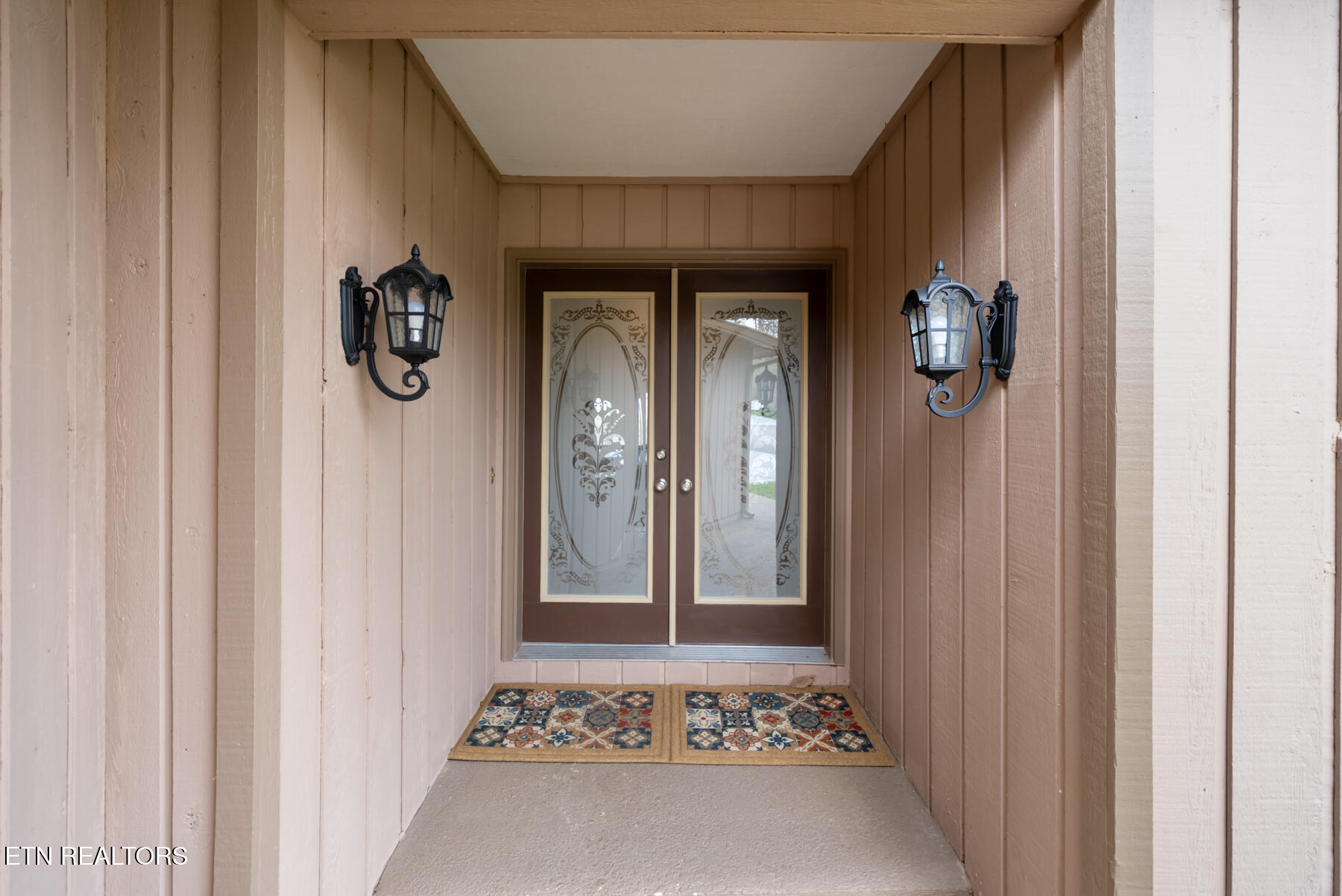 166 Baltusrol Road Crossville, TN 38558 - Photo 10 of 57 Double Door Entry