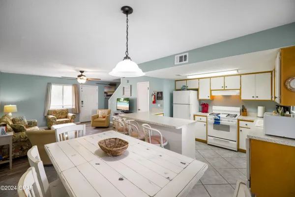 $349,900 | 630 Laurel Court, Panama City Beach, FL 32407