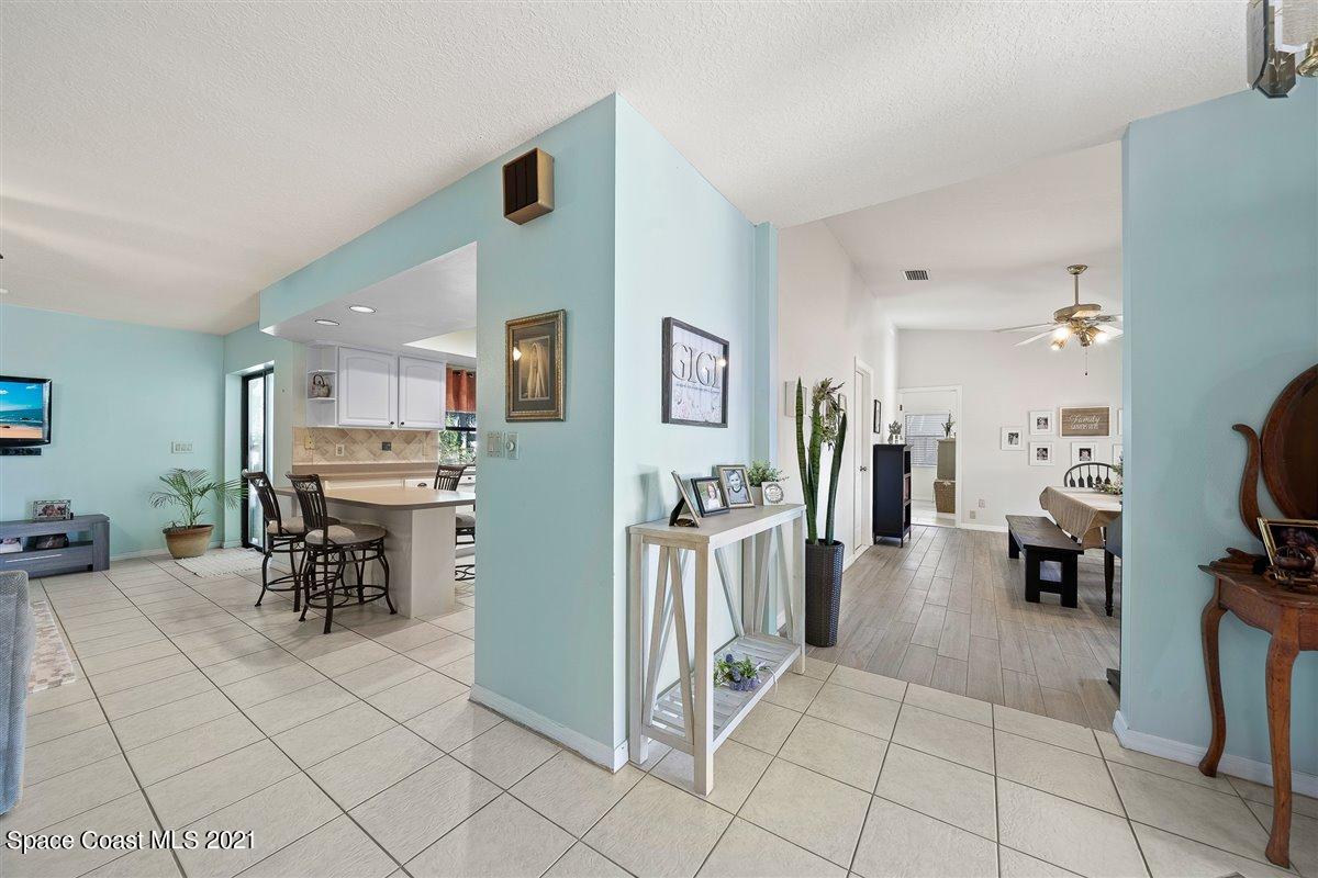 460 Carriage Road Satellite Beach, FL 32937 - Photo 10 of 50 07-DSC0649238