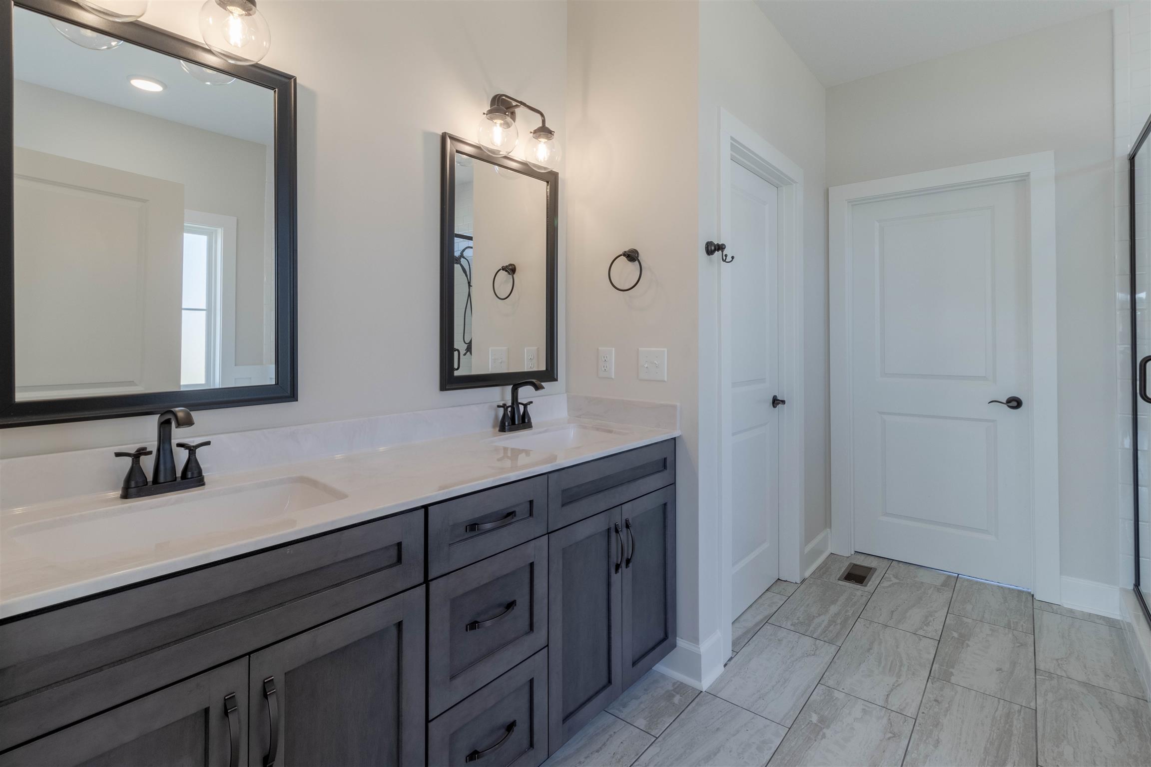 4488 Albright Road Clarksville, TN 37043 - Photo 13 of 30 Gallery Image 13