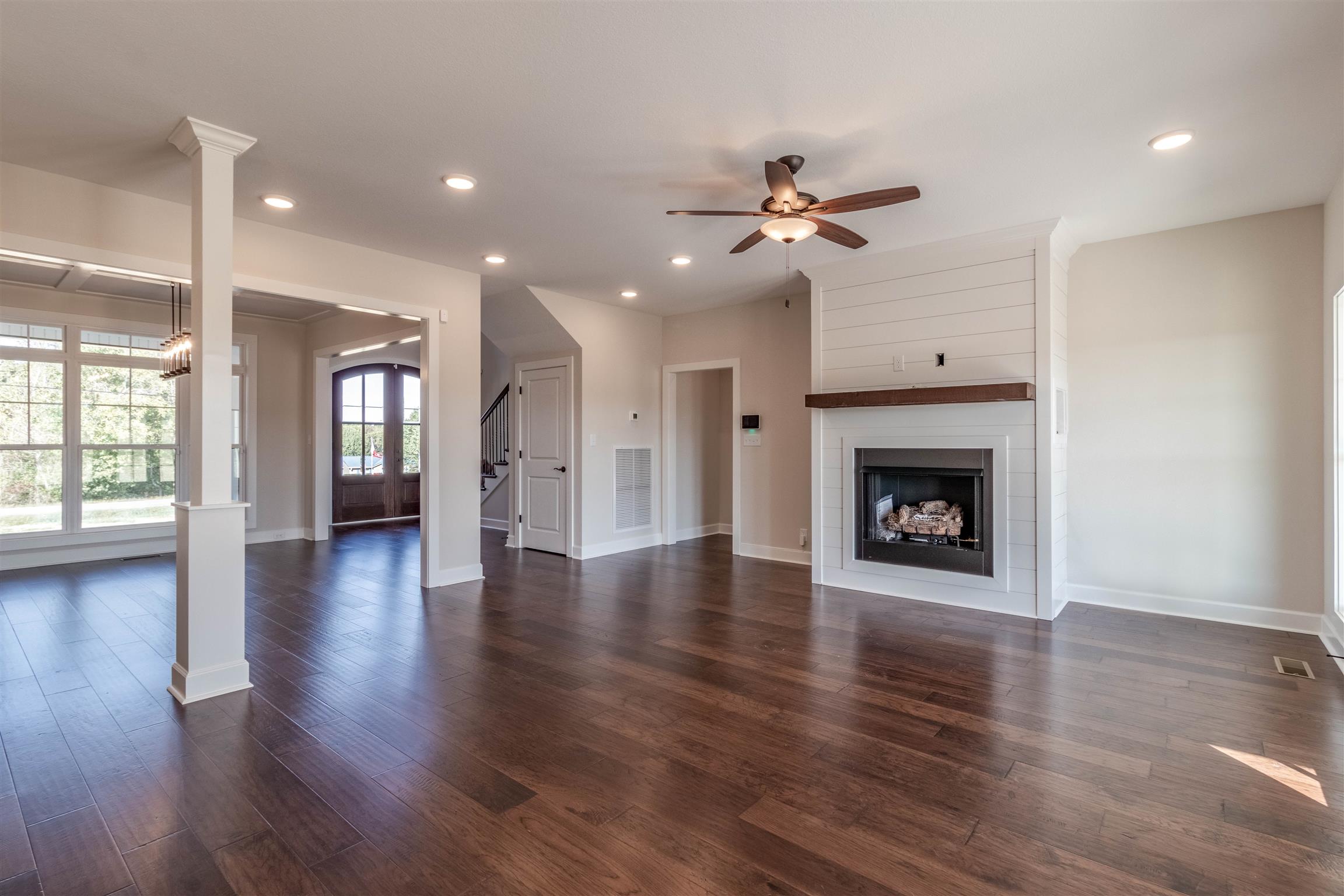 4488 Albright Road Clarksville, TN 37043 - Photo 8 of 30 Gallery Image 8