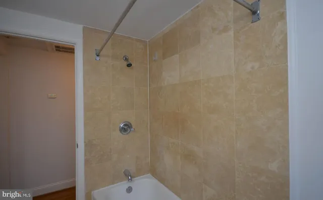 $1,700 | 1380 Bryant Street Northeast, Unit 202, Washington, DC 20018