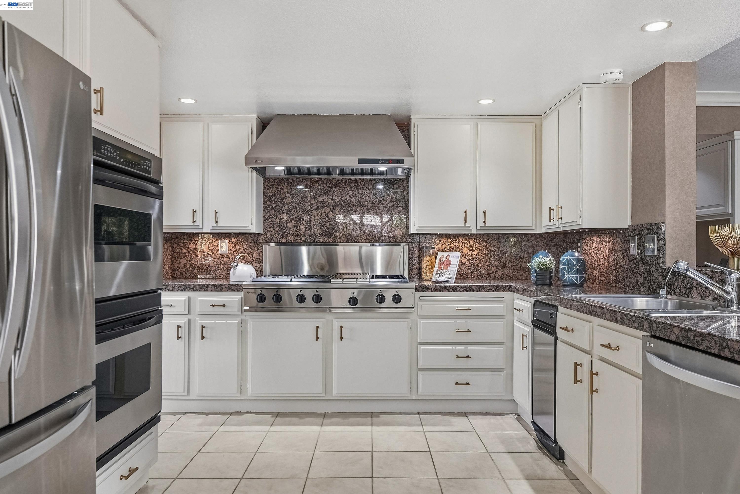 5445 Canyon Crest Drive San Ramon, CA 94582 - Photo 19 of 59