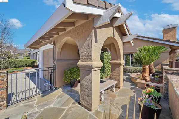 $1,999,888 | 5445 Canyon Crest Drive, San Ramon, CA 94582