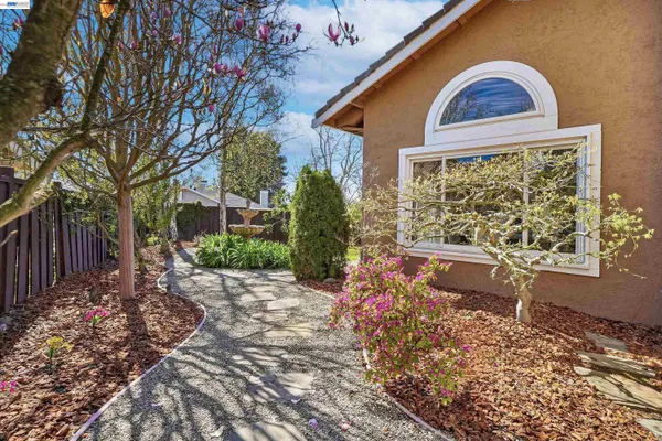 $1,999,888 | 5445 Canyon Crest Drive, San Ramon, CA 94582