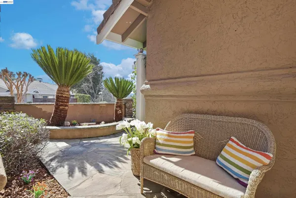 $1,999,888 | 5445 Canyon Crest Drive, San Ramon, CA 94582