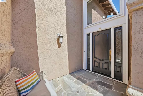 $1,999,888 | 5445 Canyon Crest Drive, San Ramon, CA 94582