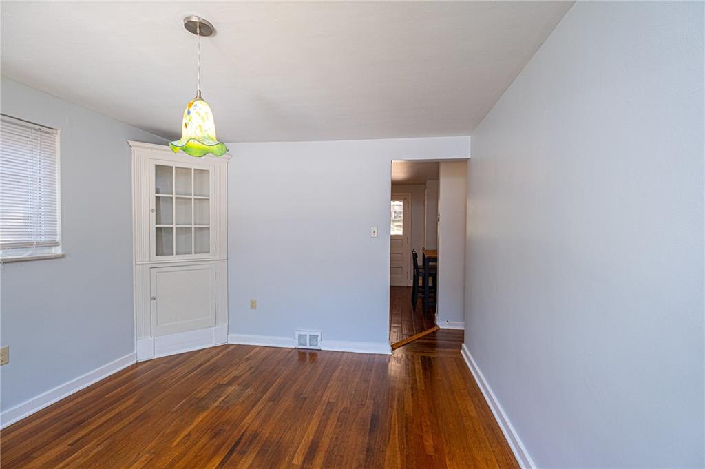 496 Sleepy Hollow Road Pittsburgh, PA 15228 - Photo 11 of 25 Gallery Image 11