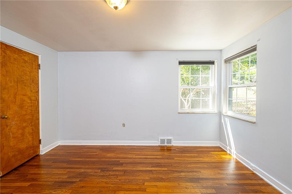 496 Sleepy Hollow Road Pittsburgh, PA 15228 - Photo 13 of 25 Gallery Image 13