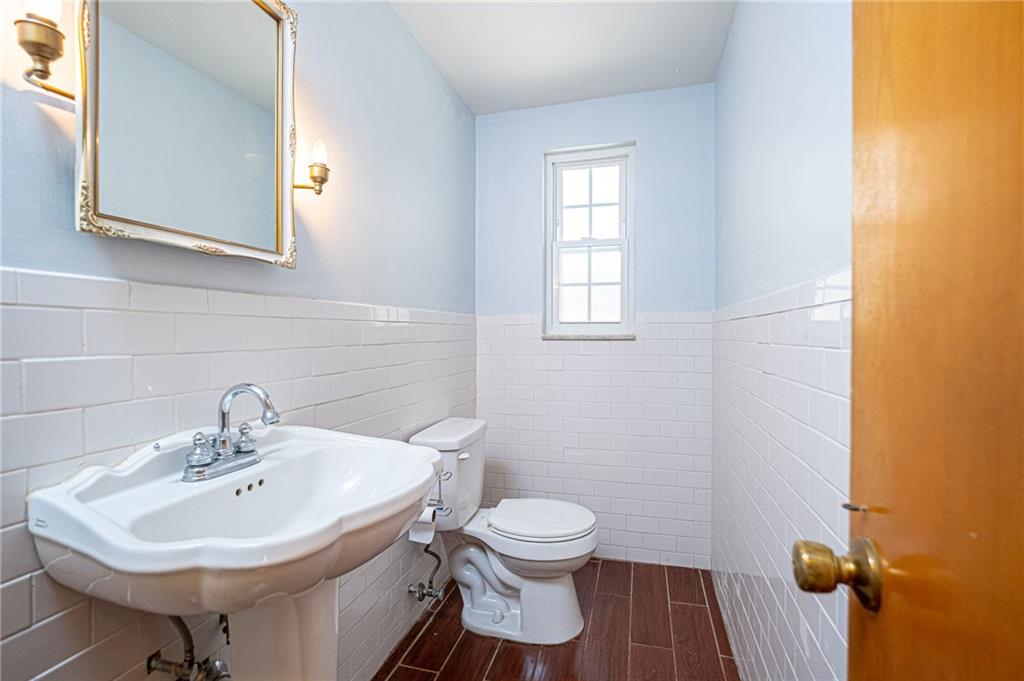 496 Sleepy Hollow Road Pittsburgh, PA 15228 - Photo 14 of 25 Gallery Image 14