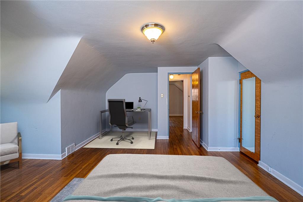 496 Sleepy Hollow Road Pittsburgh, PA 15228 - Photo 17 of 25 Gallery Image 17