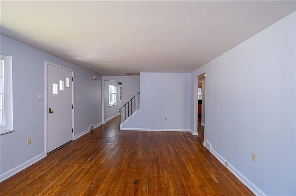 496 Sleepy Hollow Road Pittsburgh, PA 15228 - Photo 3 of 25 Gallery Image 3