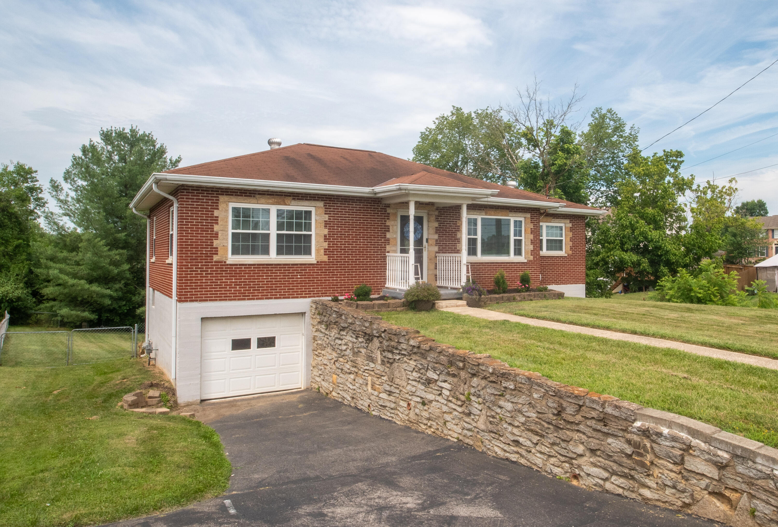 5869 Taylor Mill Road Covington, KY 41015 - Photo 1 of 19 Gallery Image 1