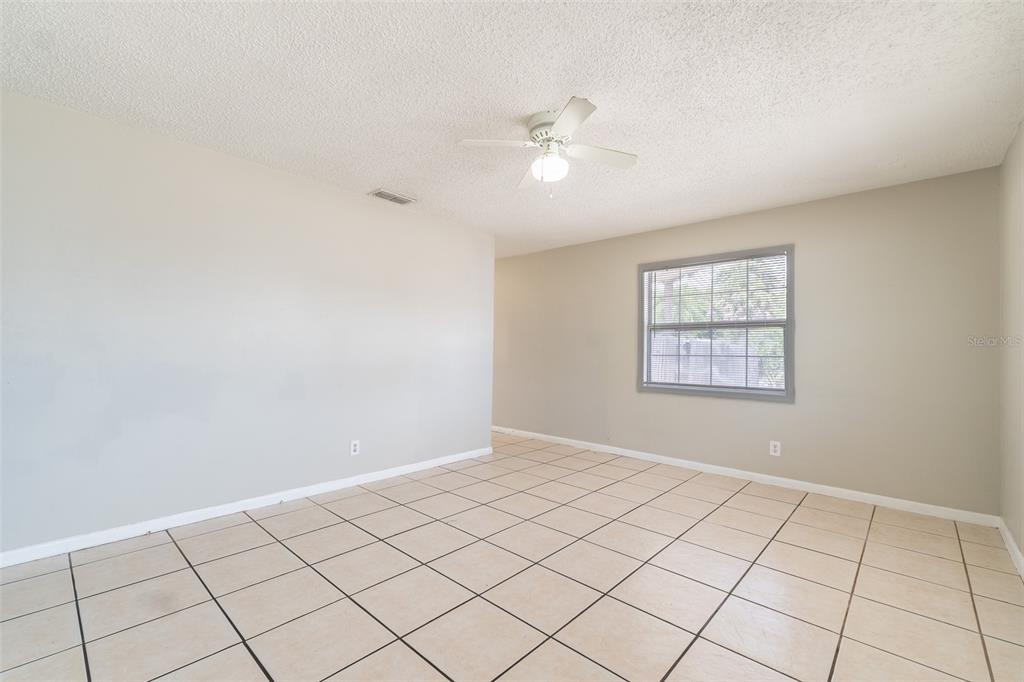 6001 Crestridge Road Tampa, FL 33634 - Photo 4 of 29