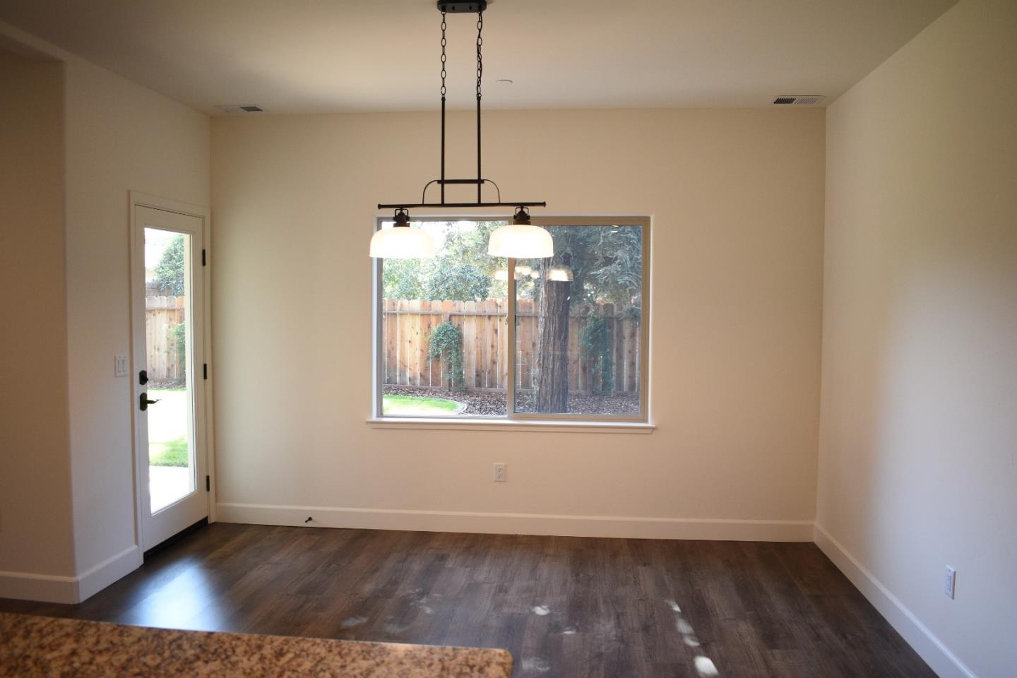 495 Santa Ana Road Hollister, CA 95023 - Photo 11 of 28 Gallery Image 11