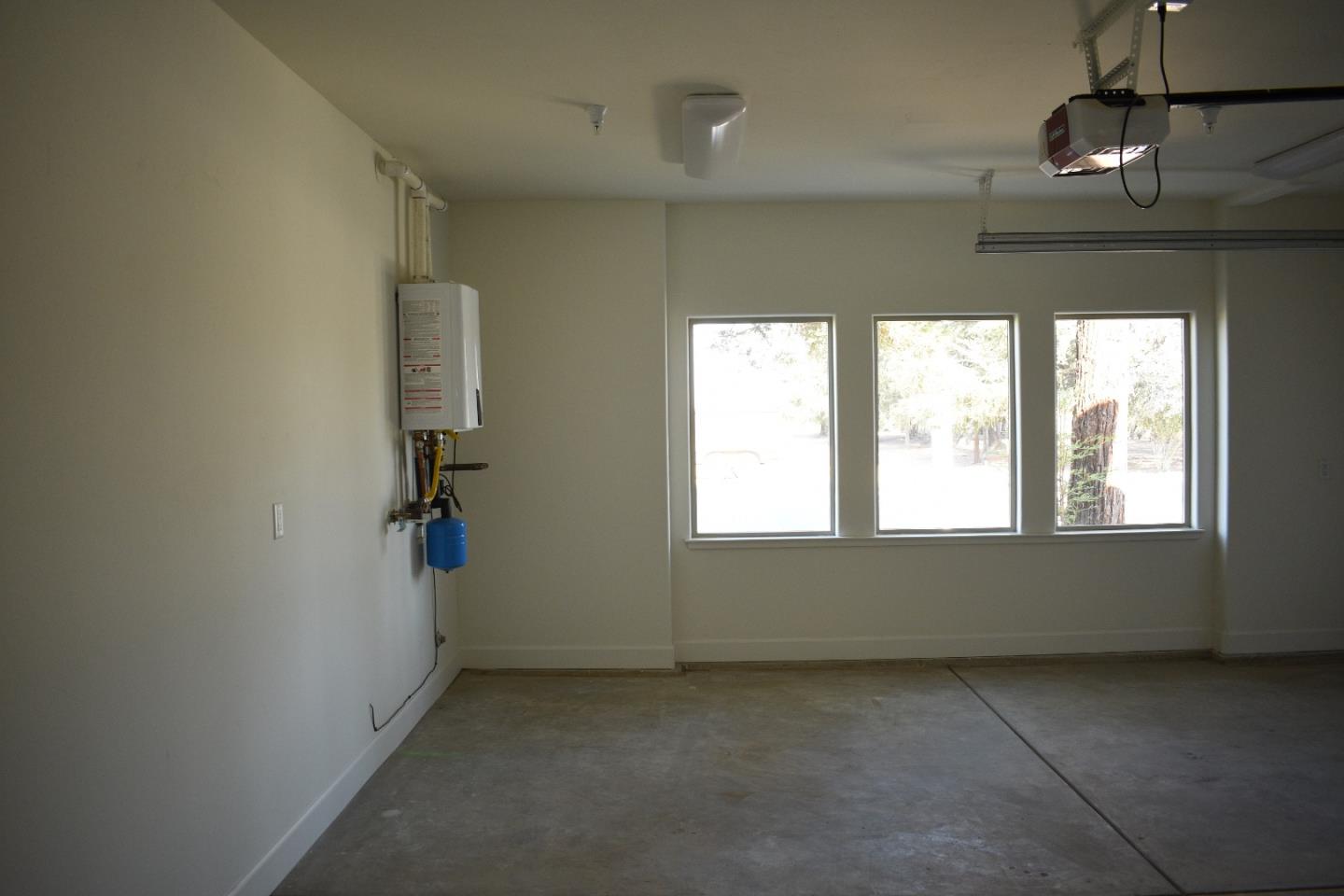 495 Santa Ana Road Hollister, CA 95023 - Photo 13 of 28 Gallery Image 13