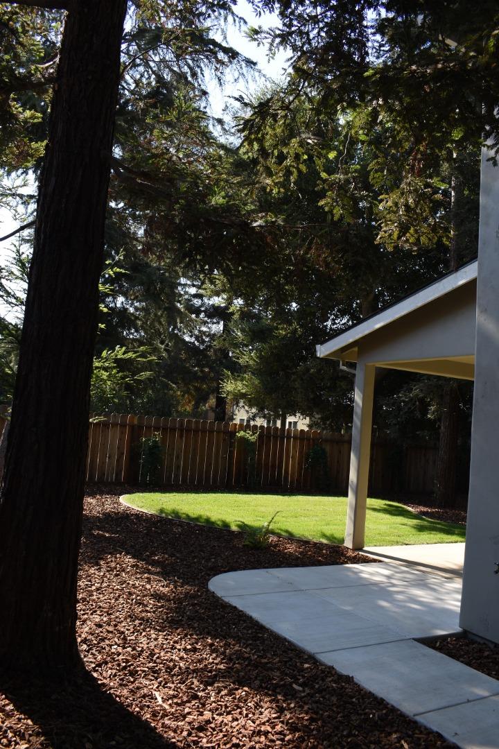 495 Santa Ana Road Hollister, CA 95023 - Photo 3 of 28 Gallery Image 3