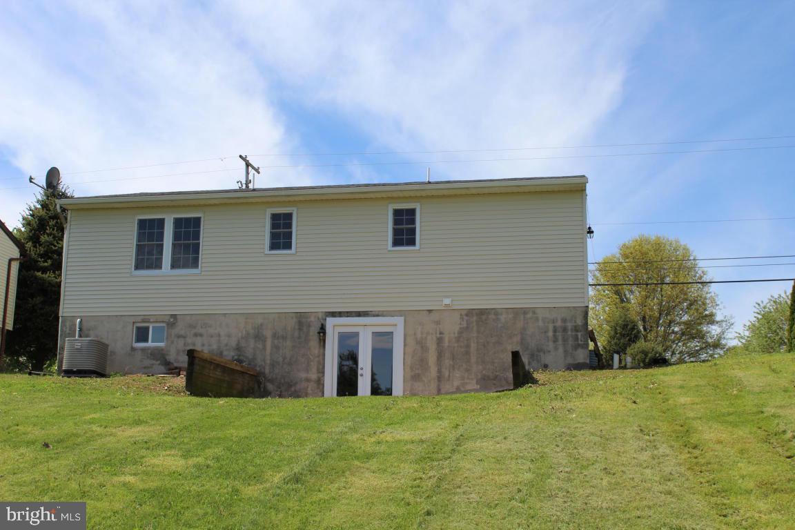 492 West Ridge Road Elizabethtown, PA 17022 - Photo 4 of 18