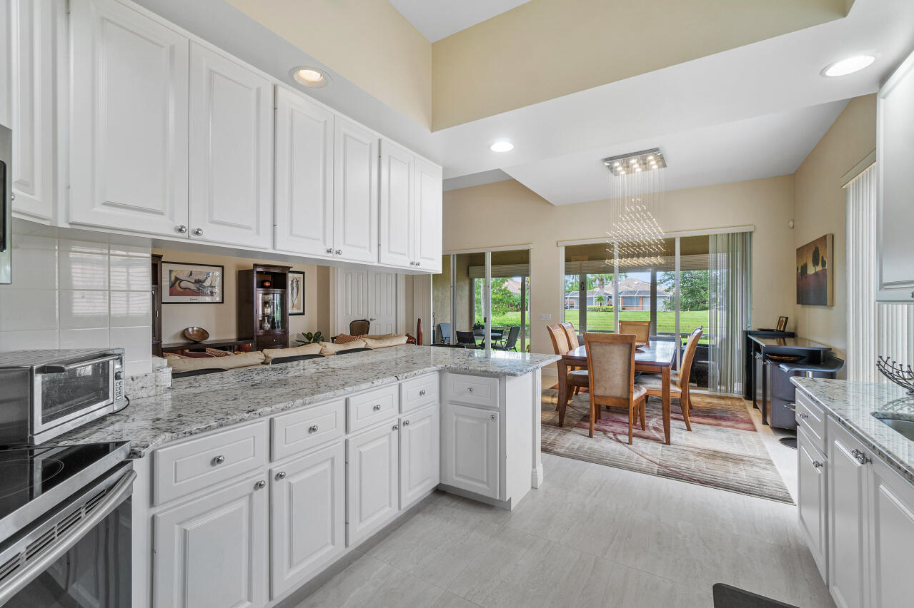 10898 Southwest Candlewood Road Port St. Lucie, FL 34987 - Photo 12 of 41 Kitchen