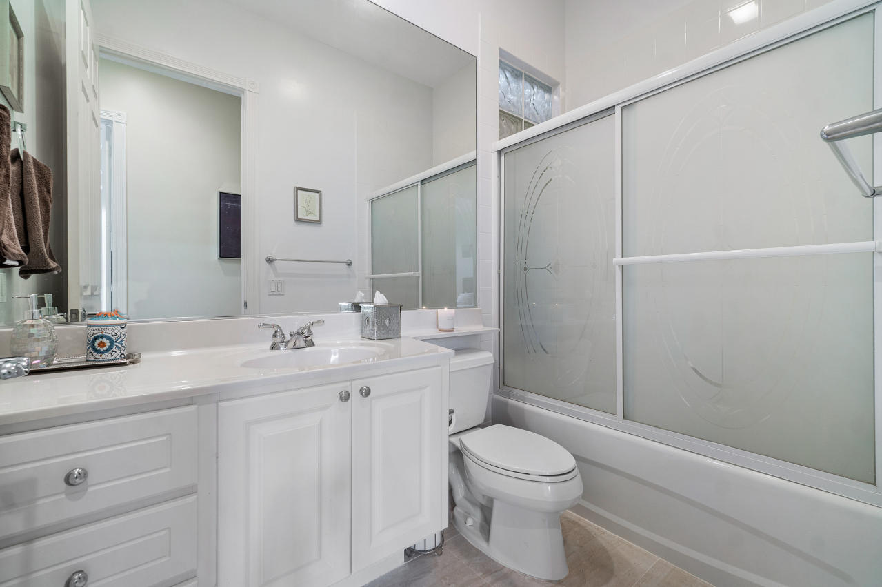 10898 Southwest Candlewood Road Port St. Lucie, FL 34987 - Photo 20 of 41 Bathroom 2