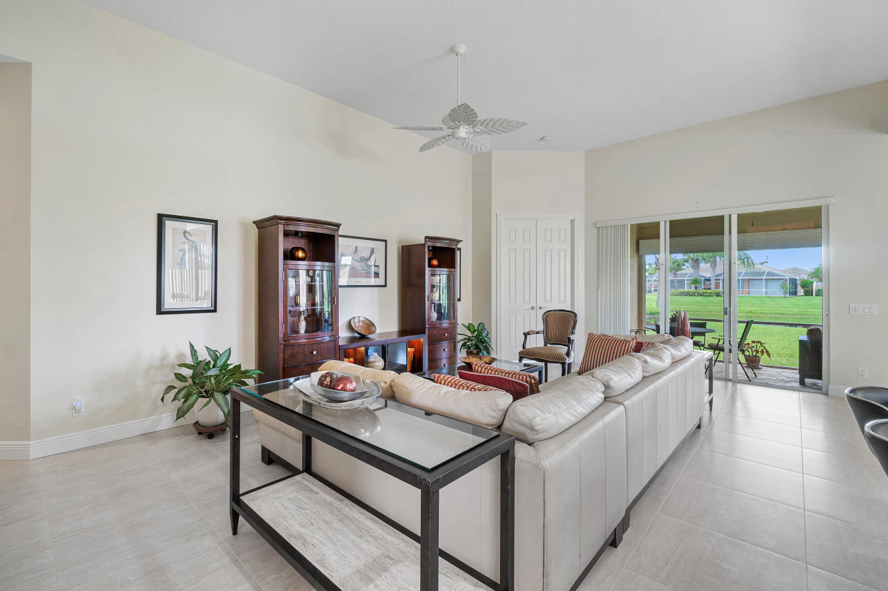 10898 Southwest Candlewood Road Port St. Lucie, FL 34987 - Photo 7 of 41 Living Room